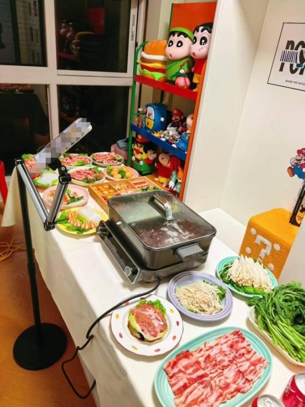 淘优配 公摊电梯厅成火锅涮菜区和“私人影院”？福州业主爆改一梯一户引争议 律师提醒